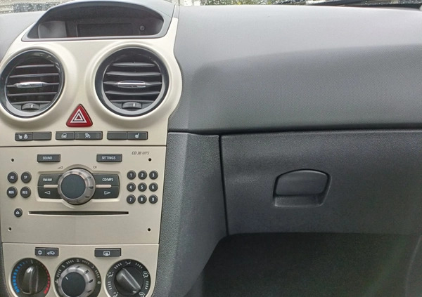 Opel Corsa cena 12900 przebieg: 139000, rok produkcji 2008 z Gniezno małe 137